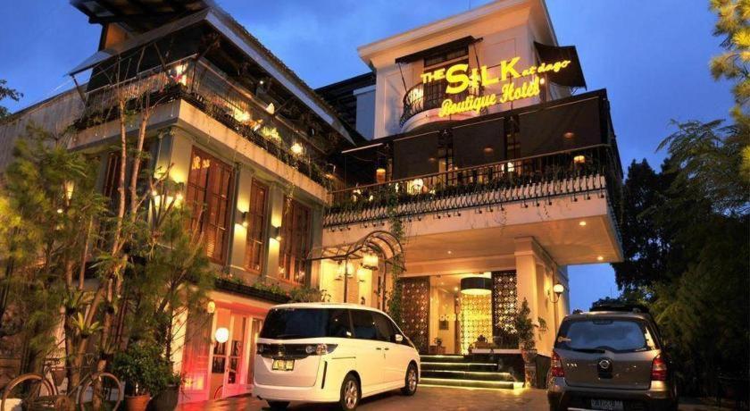 The Silk At Dago Boutique Hotel Bandung Ngoại thất bức ảnh